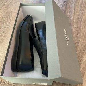 Everlane 90s square toe loafers black size 7 Italy leather Excellent condition
